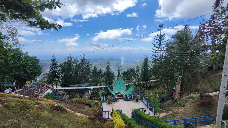 Jvr Island In The Sky Resort