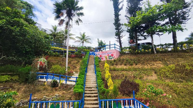 Jvr Island In The Sky Resort
