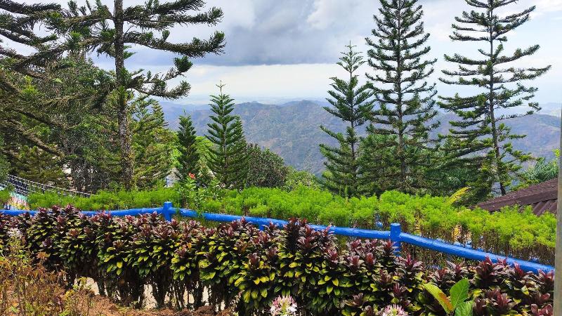 Jvr Island In The Sky Resort