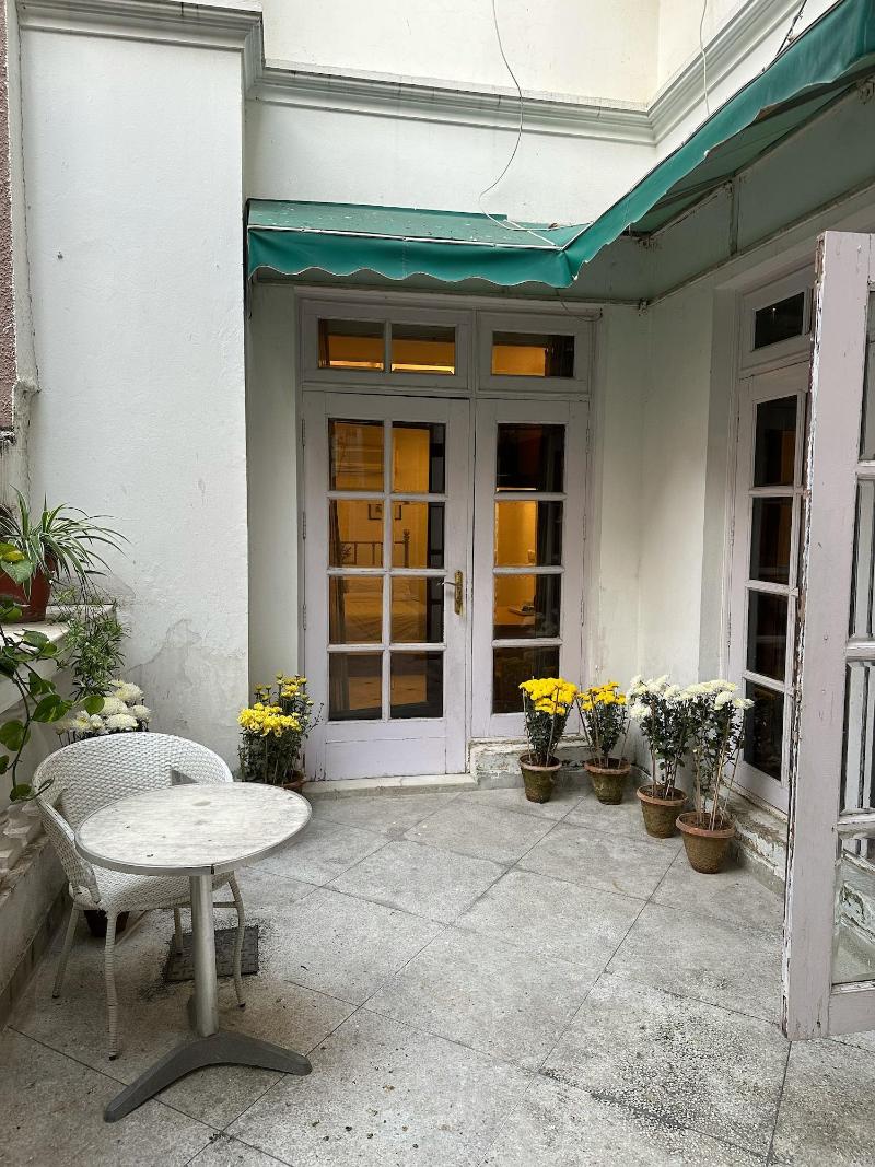 Villa 33 Bed Breakfast image