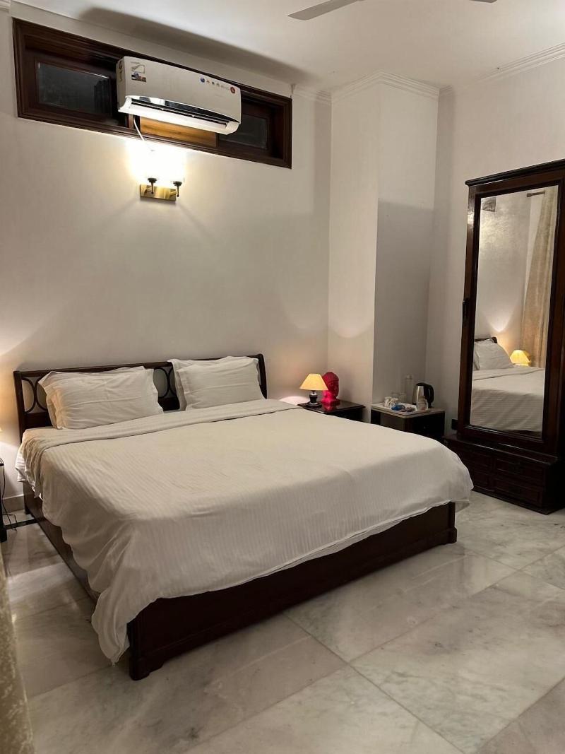 Villa 33 Bed Breakfast image