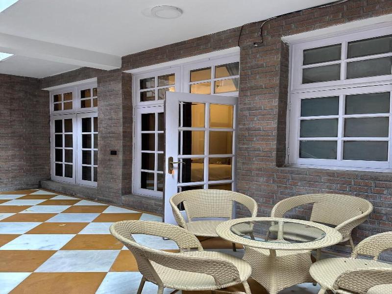 Villa 33 Bed Breakfast image