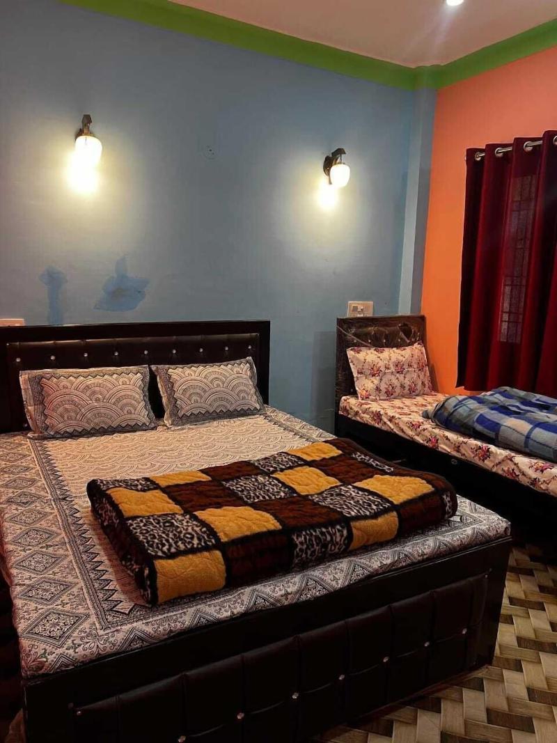 FAMILY ROOM TWO DOUBLE BEDS