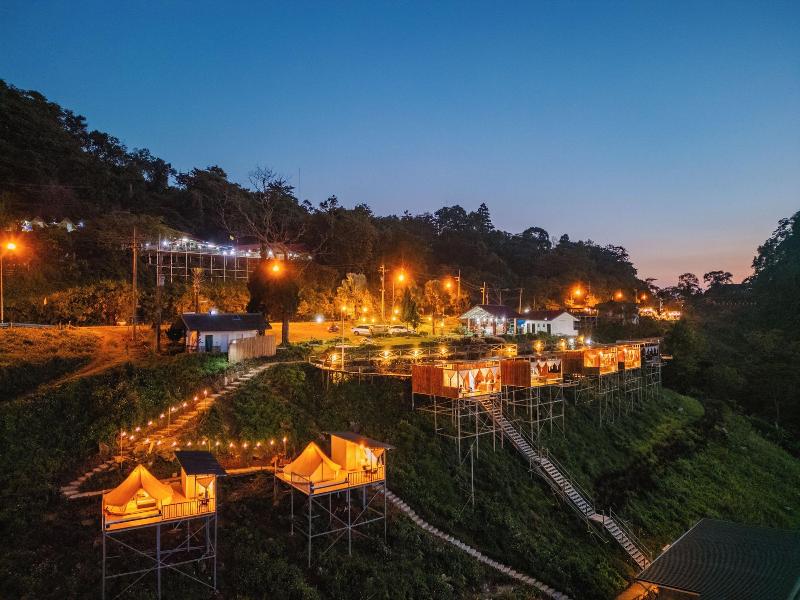 Long Hak Khao Camping Phu Chi Fa image