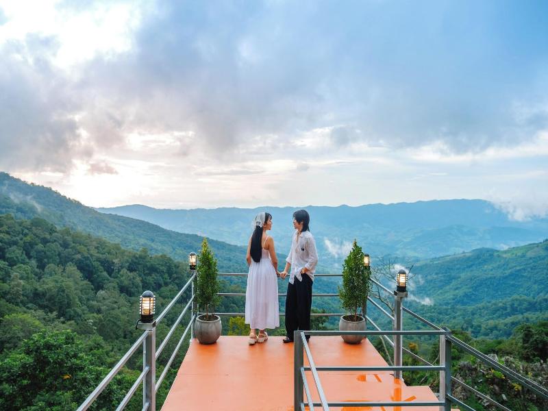 Long Hak Khao Camping Phu Chi Fa