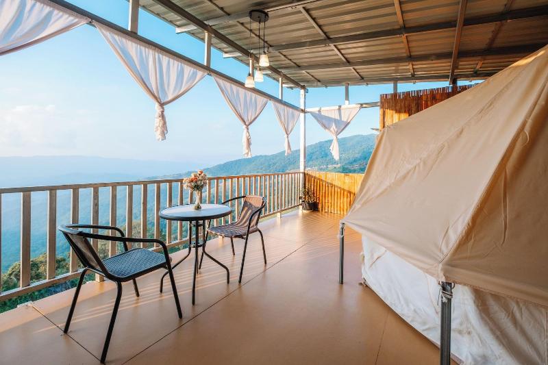 Long Hak Khao Camping Phu Chi Fa image