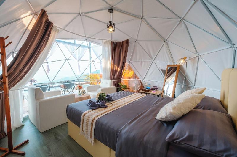 Long Hak Khao Camping Phu Chi Fa image