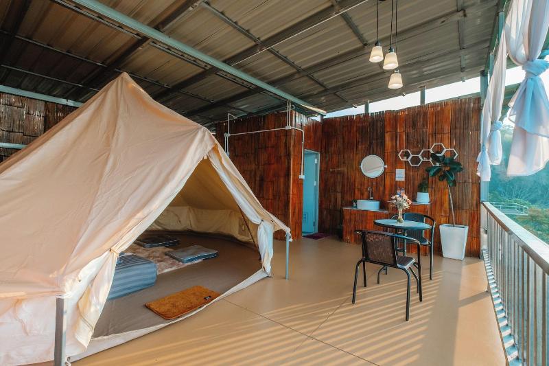 Long Hak Khao Camping Phu Chi Fa image