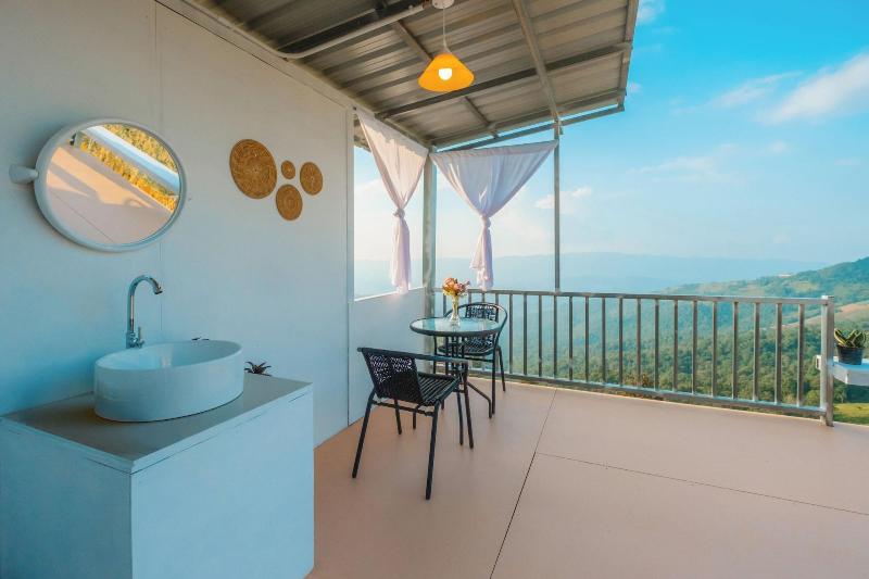 Long Hak Khao Camping Phu Chi Fa image