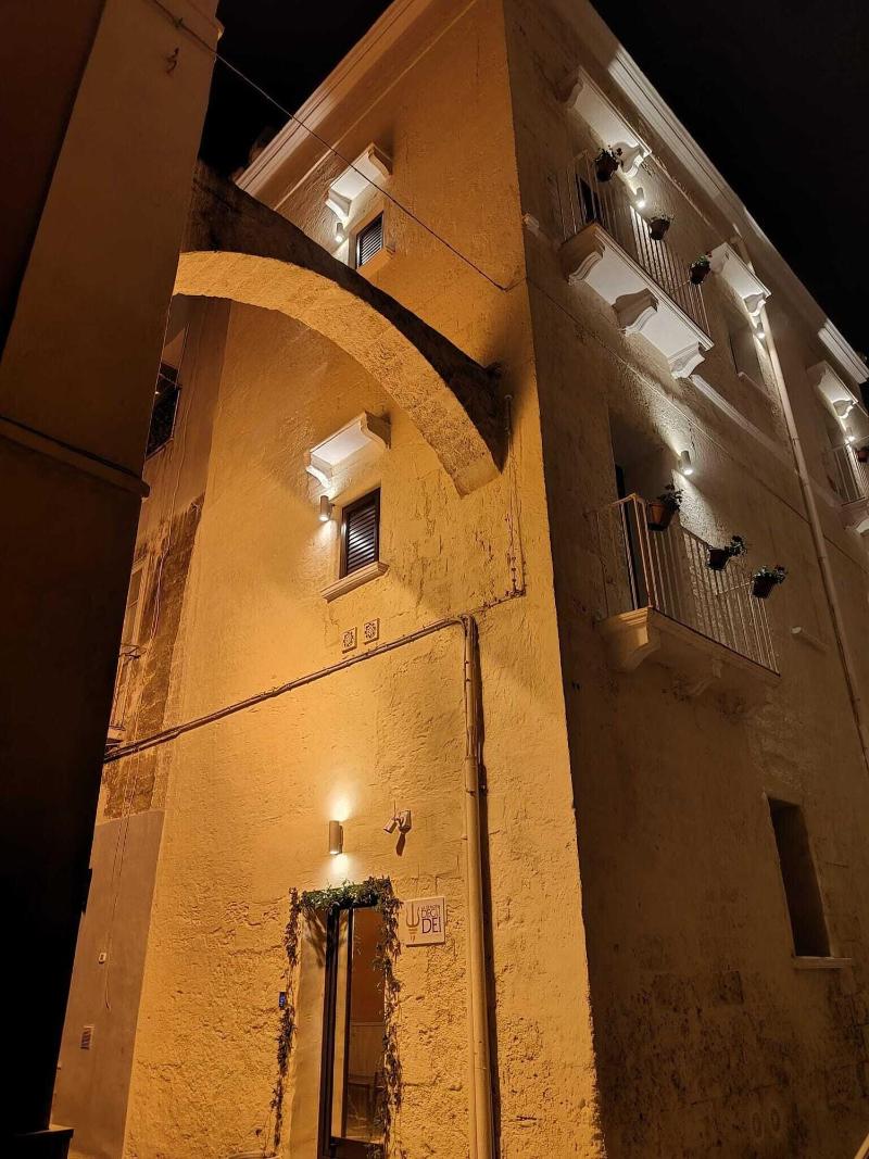 La Dimora Degli Dei image