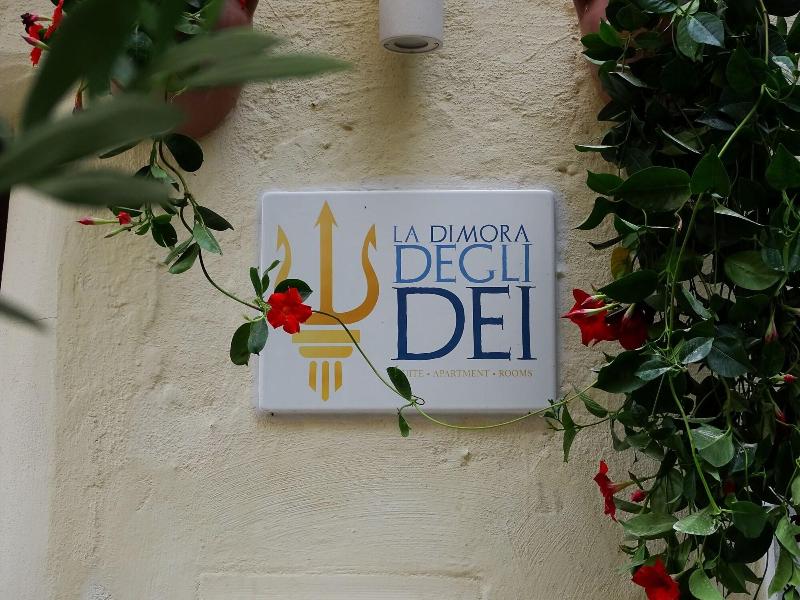 La Dimora Degli Dei image