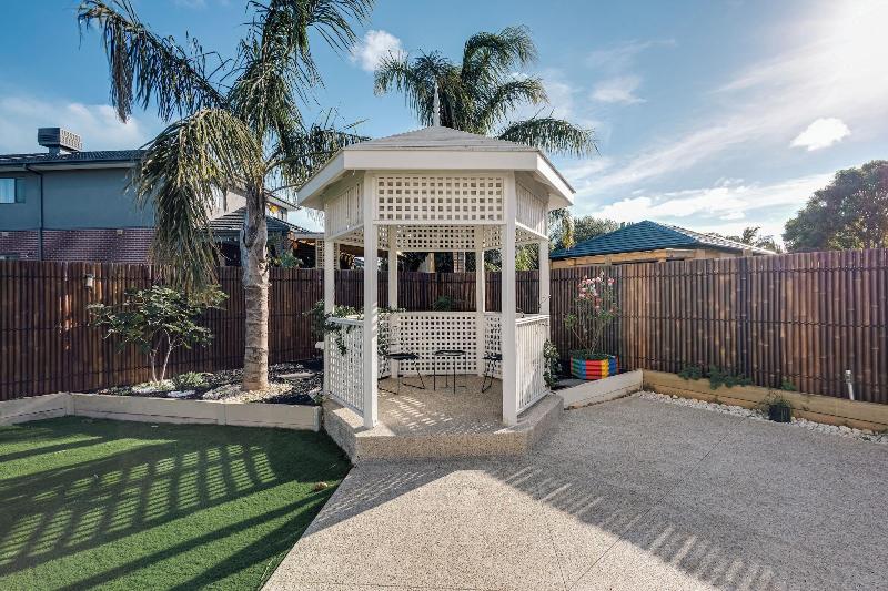 Stayau 6brm Lakeview Villa Holiday Stay — main photo
