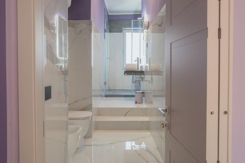 Aphrodite House image