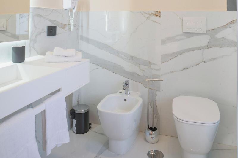 Aphrodite House image