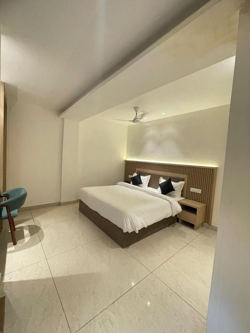 Pride Inn image