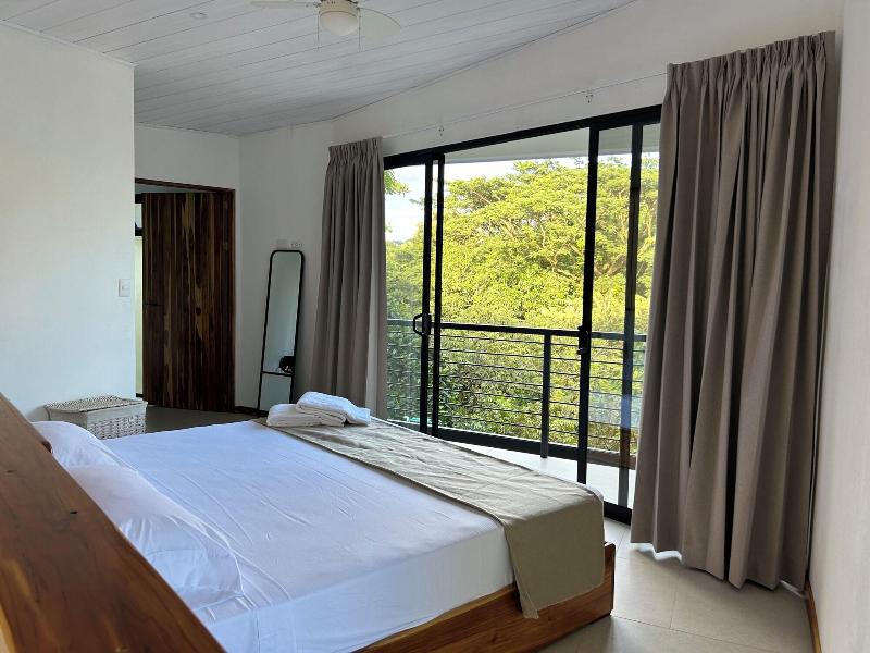 Mar Bota Nico Avellanas Beach Hotel image