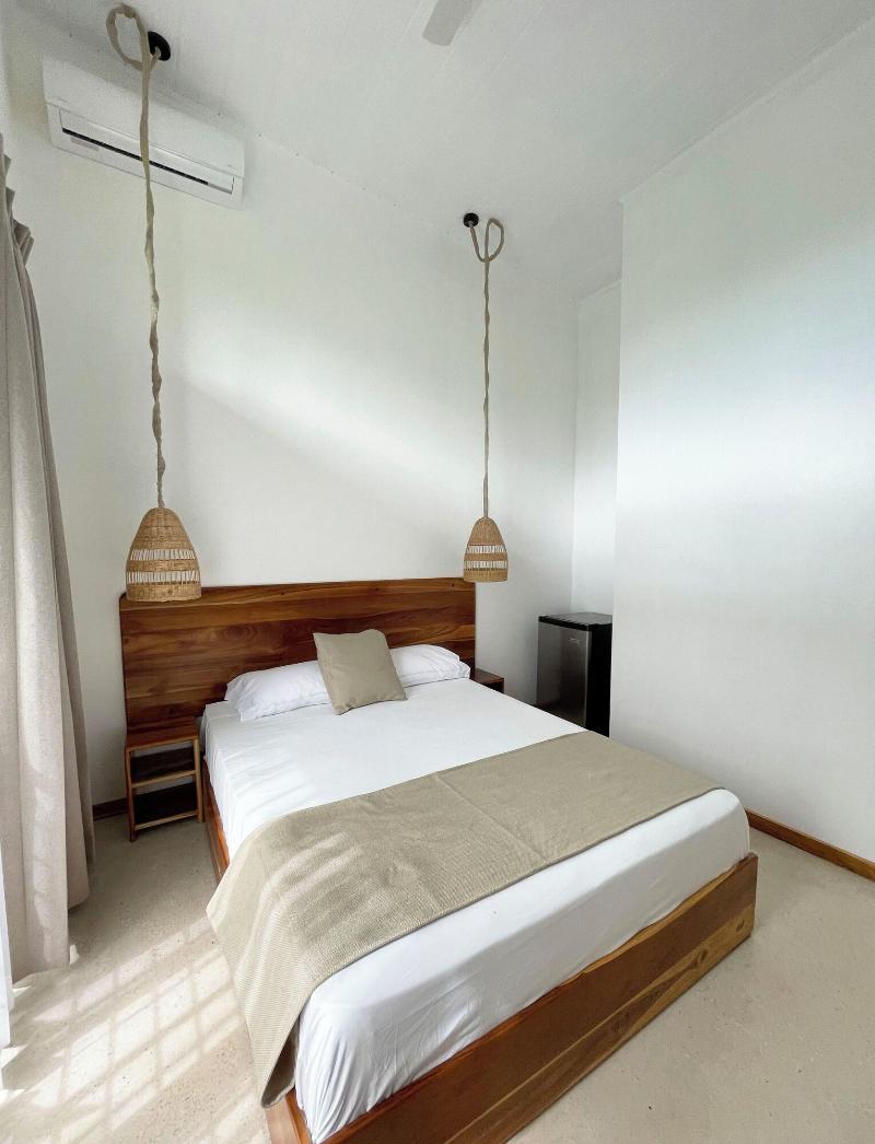 Mar Bota Nico Avellanas Beach Hotel image
