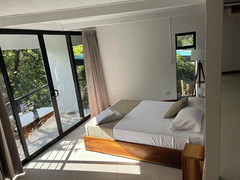 Mar Bota Nico Avellanas Beach Hotel image