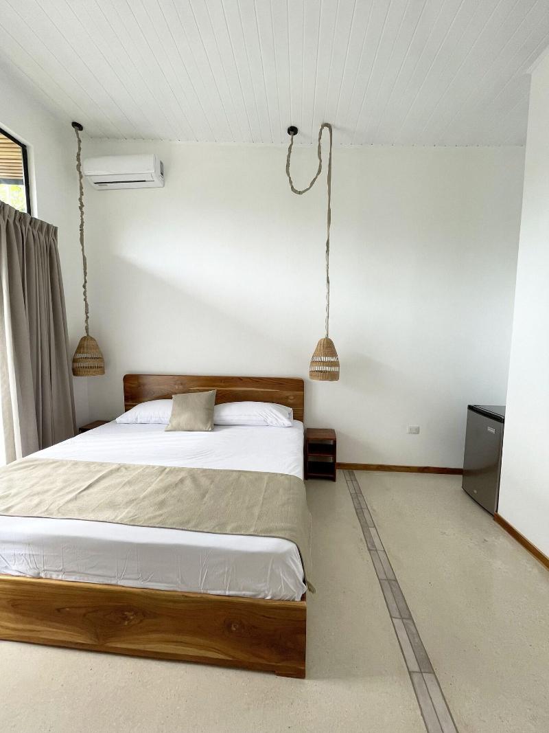 Mar Bota Nico Avellanas Beach Hotel image