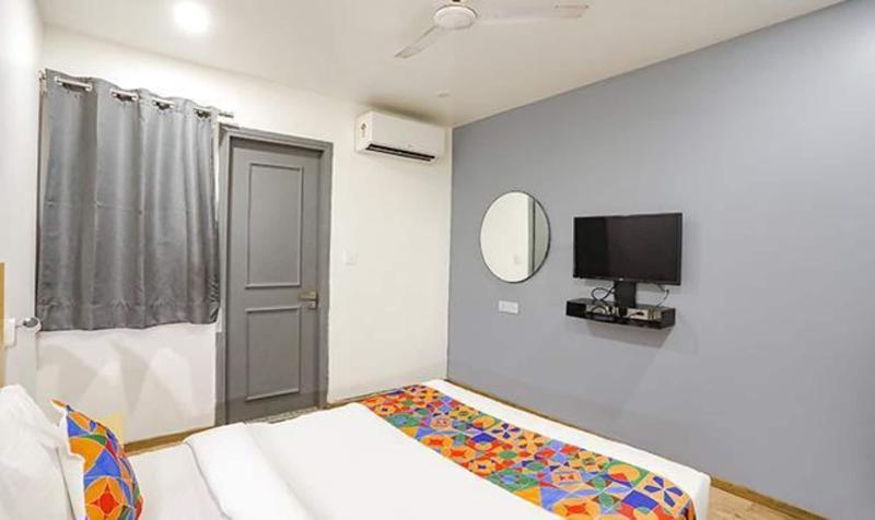 Fabhotel The Vaishali Dakshini Pitampura image
