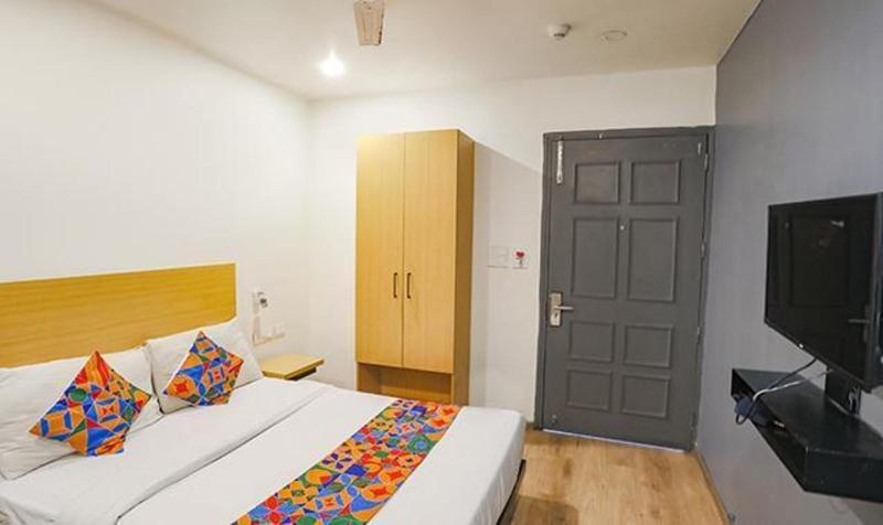 Fabhotel The Vaishali Dakshini Pitampura image