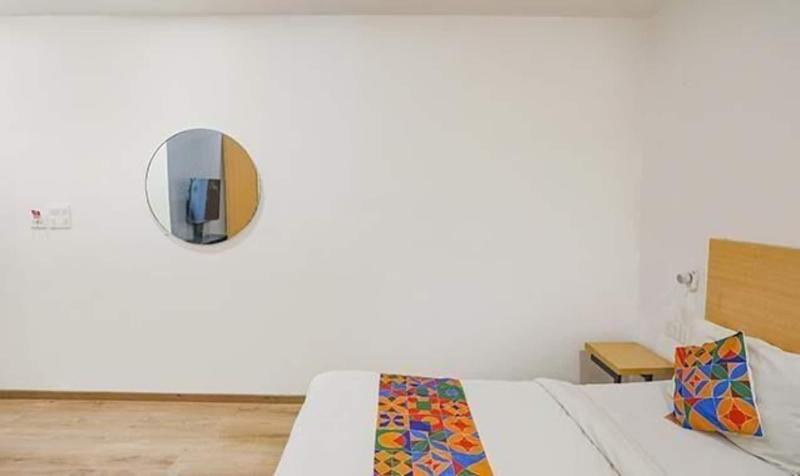 Fabhotel The Vaishali Dakshini Pitampura image