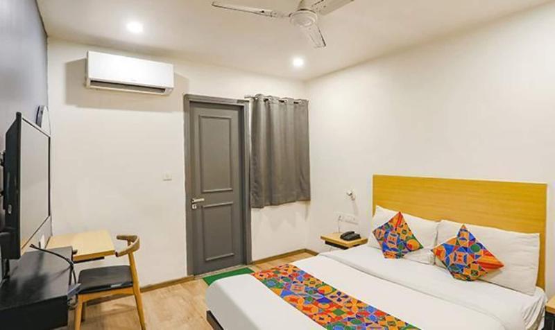 Fabhotel The Vaishali Dakshini Pitampura image