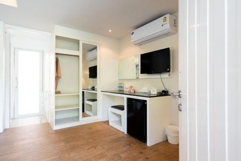 75 2 Resident image