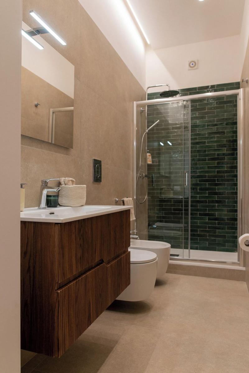 Suite 33 image