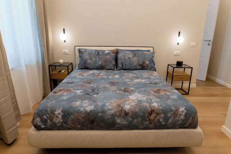 Suite 33 image