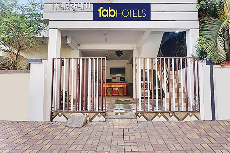 Fabhotel Galaxy Airport Inn image