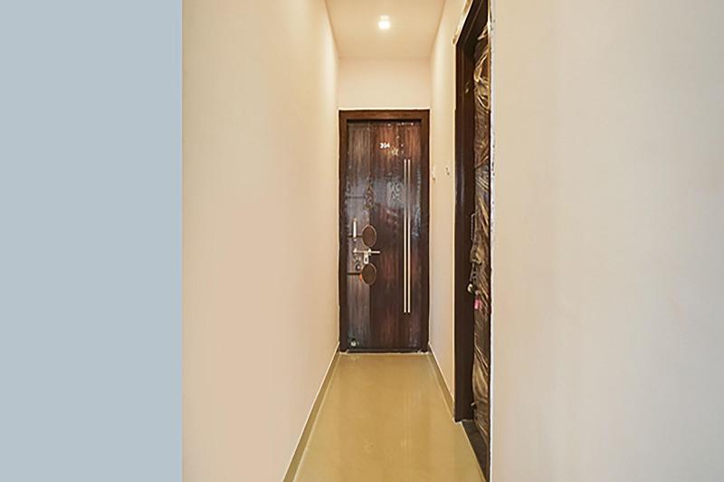 Fabhotel Galaxy Airport Inn image