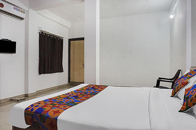 Fabhotel Galaxy Airport Inn image