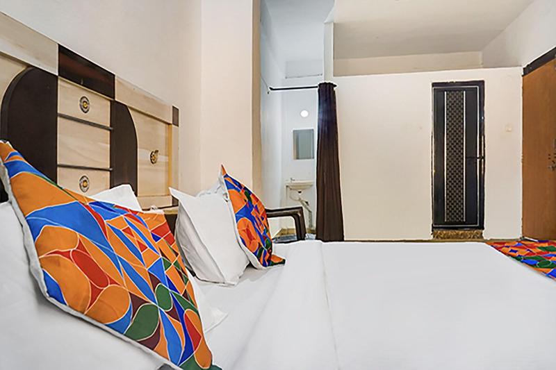 Fabhotel Galaxy Airport Inn image