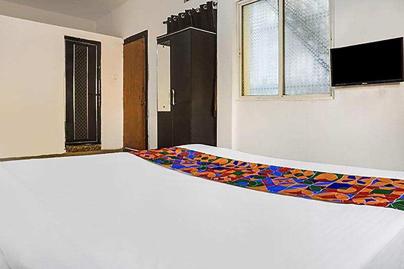 Fabhotel Galaxy Airport Inn image