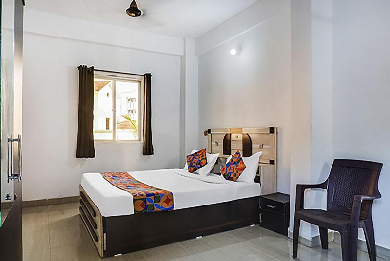 Fabhotel Galaxy Airport Inn image