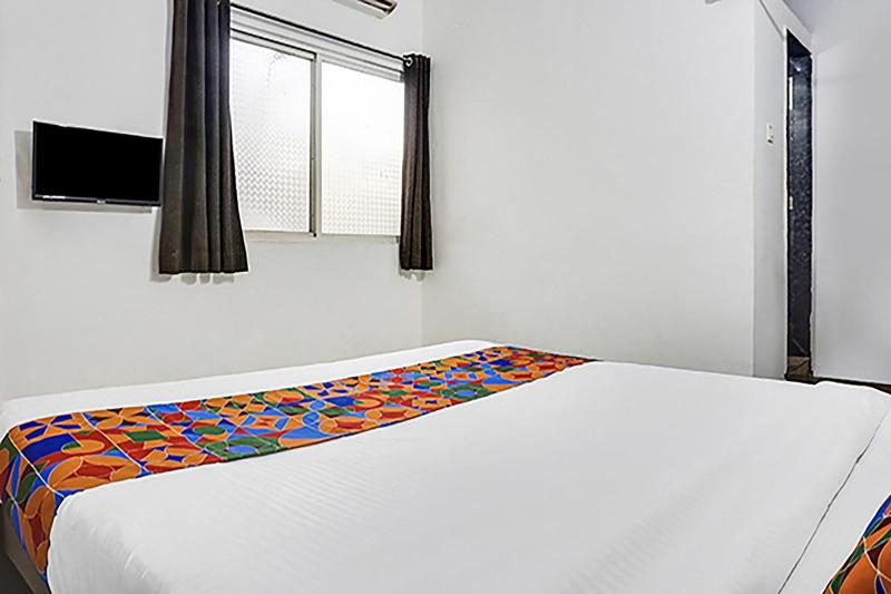 Fabhotel Galaxy Airport Inn image