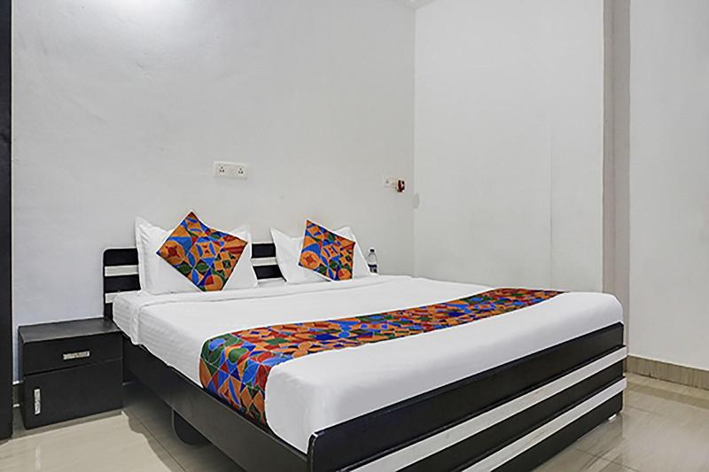 Fabhotel Galaxy Airport Inn image