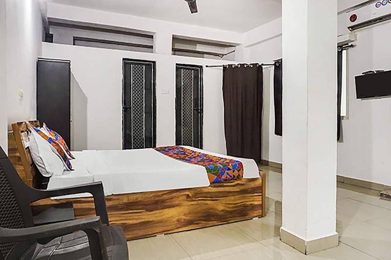 Fabhotel Galaxy Airport Inn image