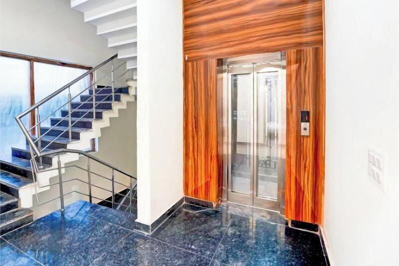 Radiant Blu Hotel image