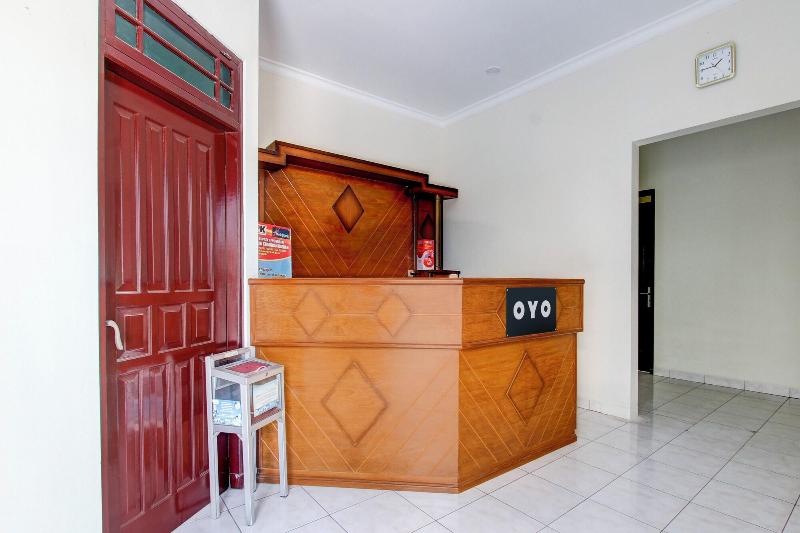 94019 Hotel Syariah Griya Wisata