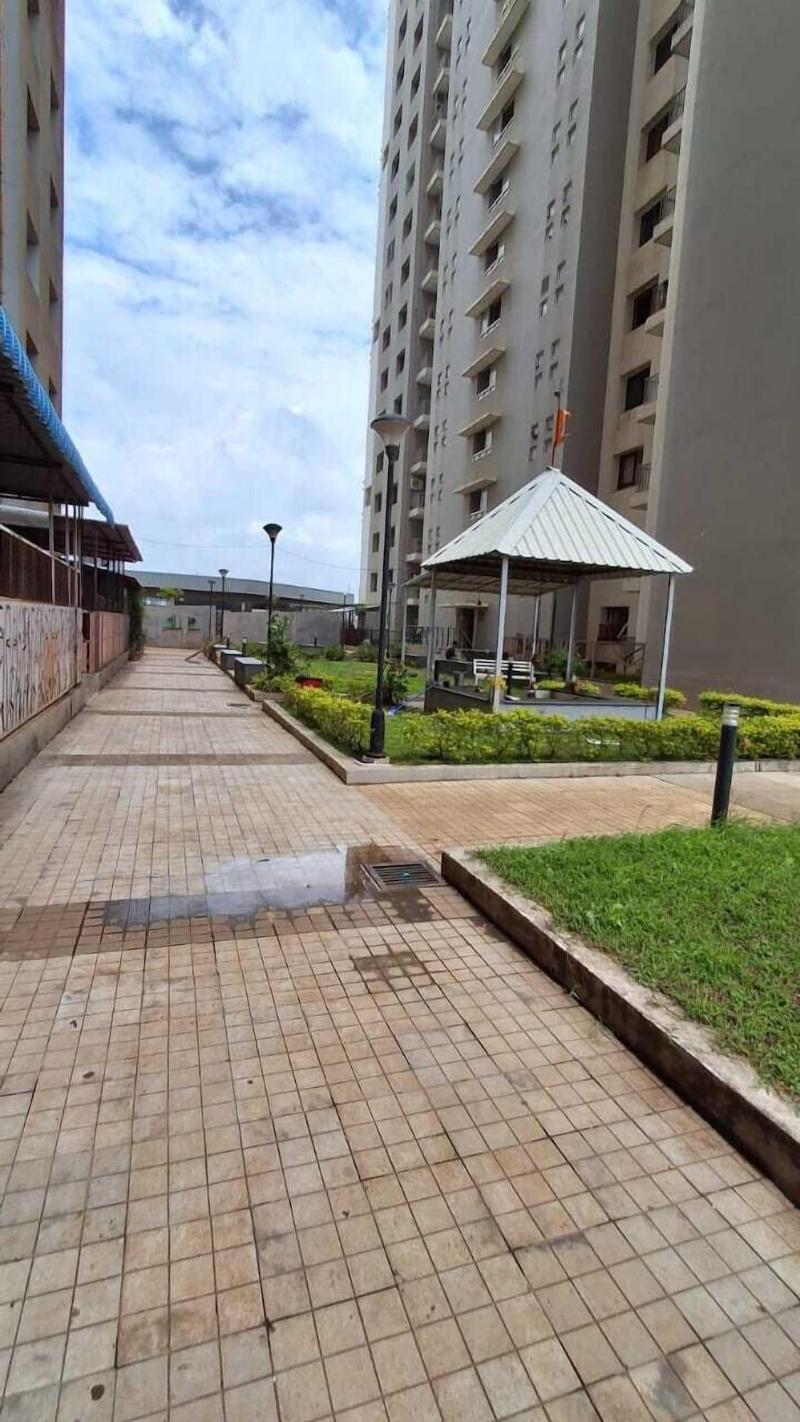 1 Bhk Entre Apart Blue Ridge image