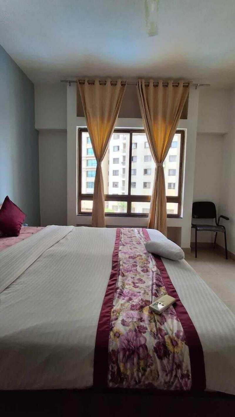 1 Bhk Entre Apart Blue Ridge image