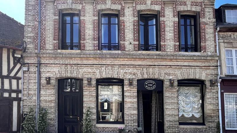 Maison Mouche image