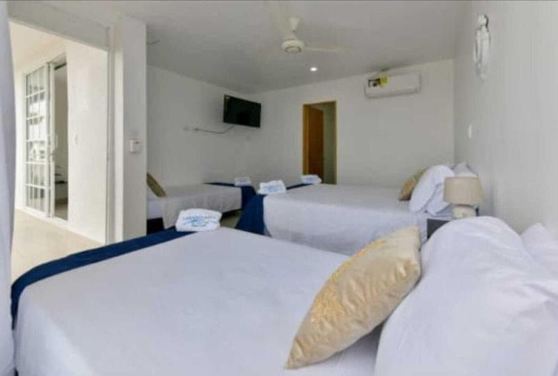 Hotel Verano Azul image