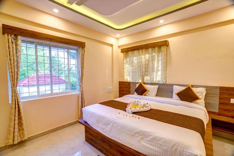 Skylight Inn image
