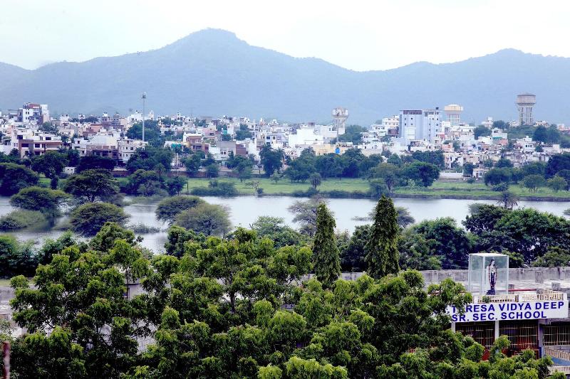 Majestic Hotel And Restro image