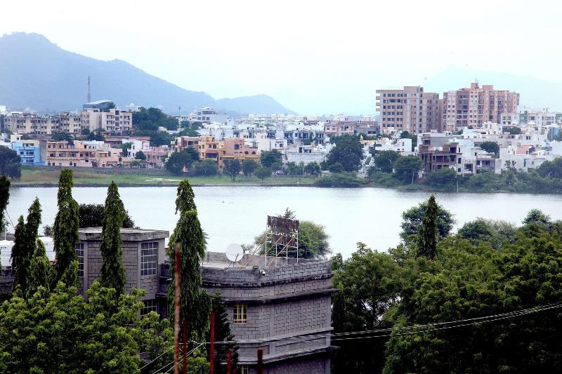 Majestic Hotel And Restro image