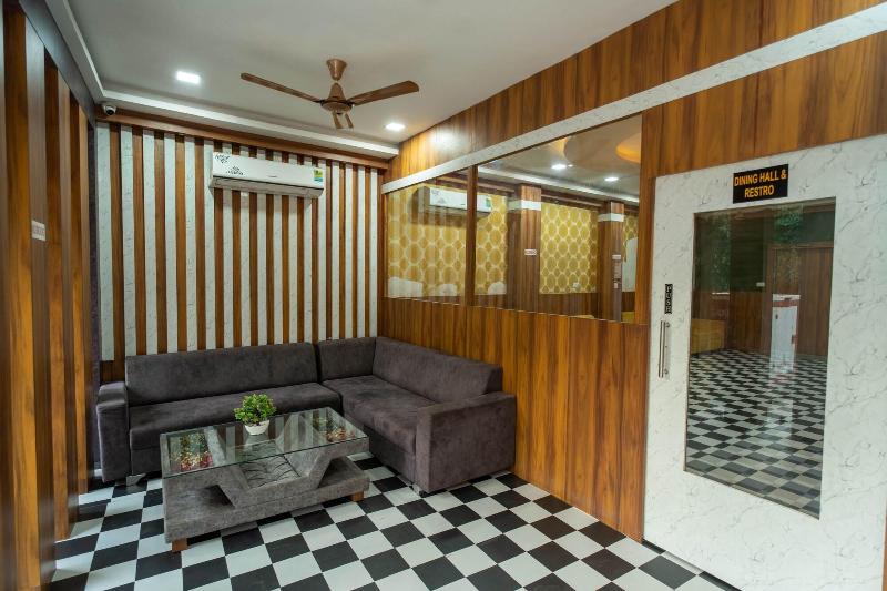 Majestic Hotel And Restro image