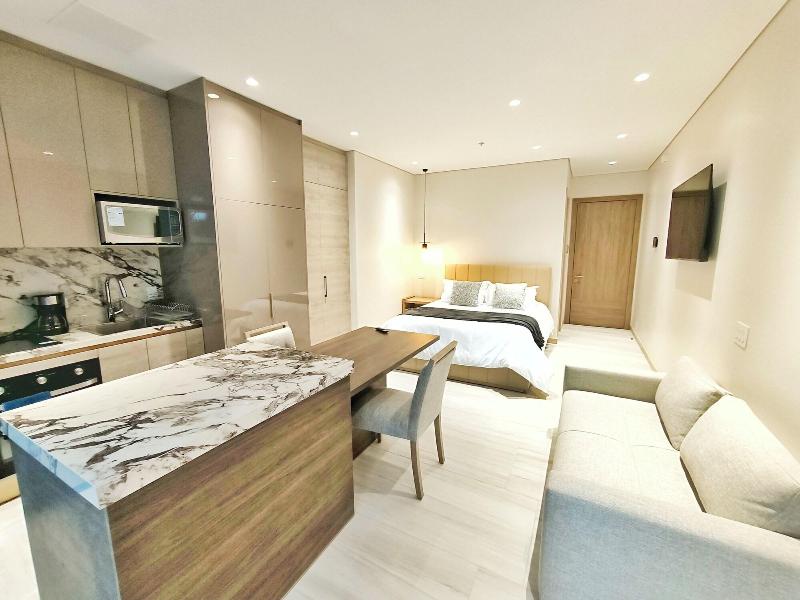New Coliving Ecuador Le Parc Residences image